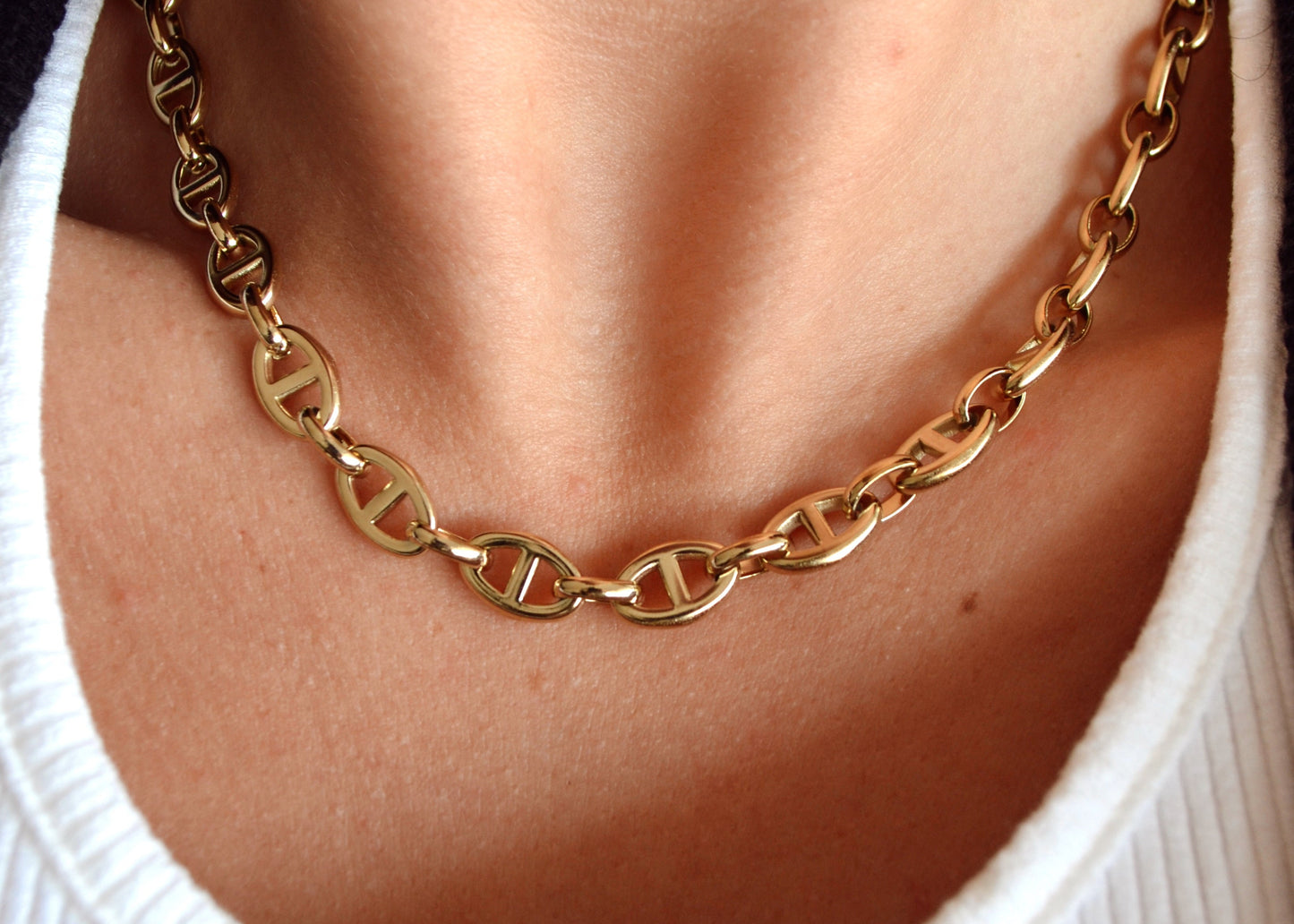 Collar Juana Gold