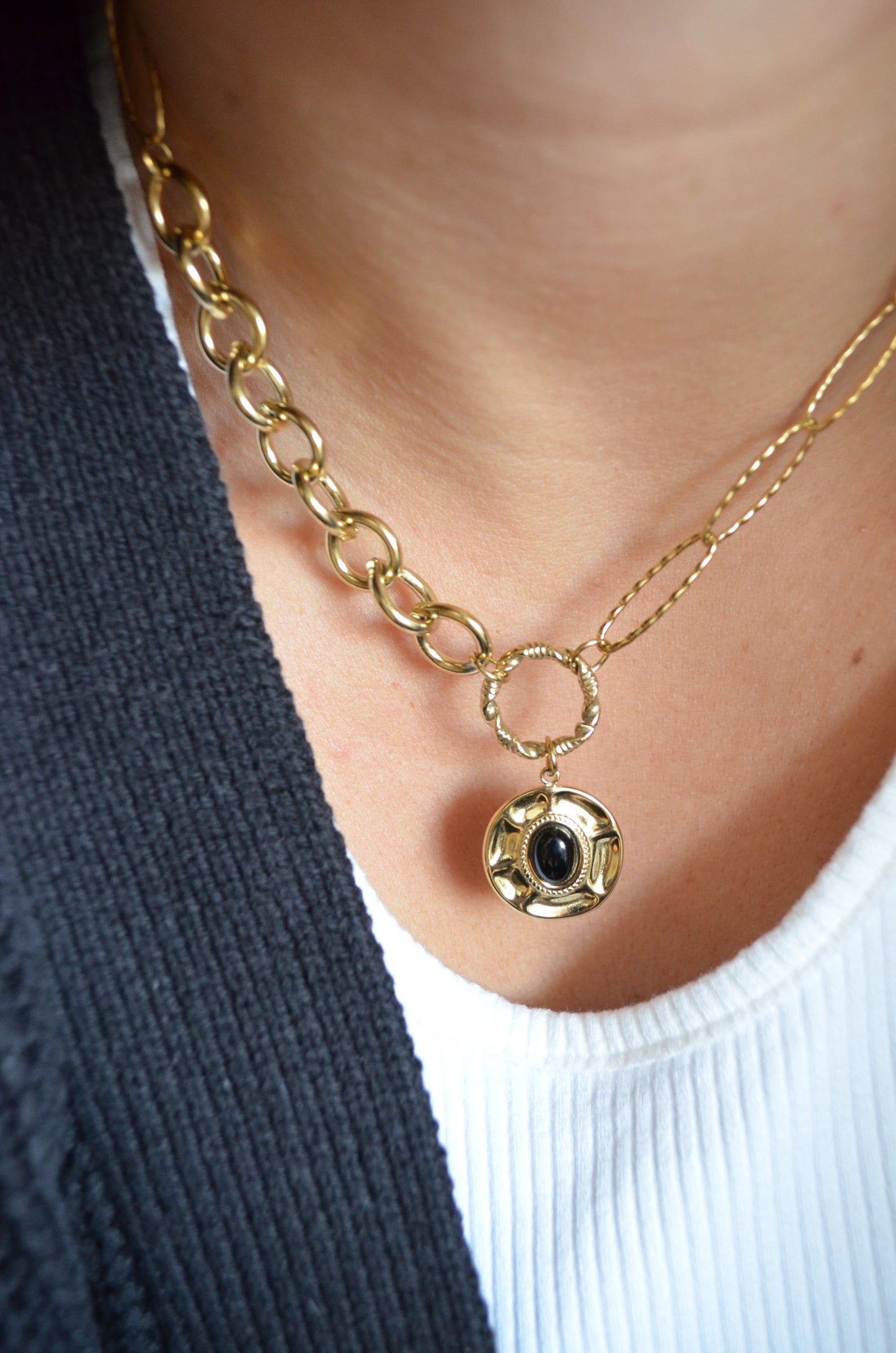 Collar Ana