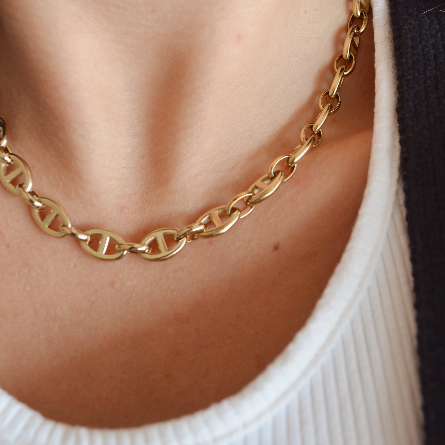 Collar Juana Gold