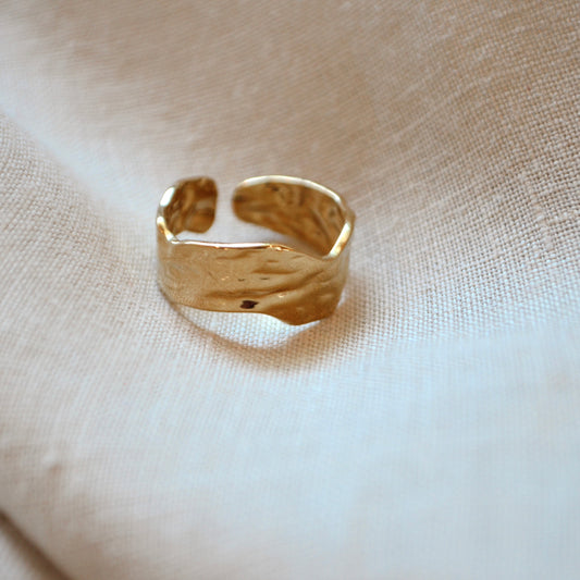 Anillo Camelia